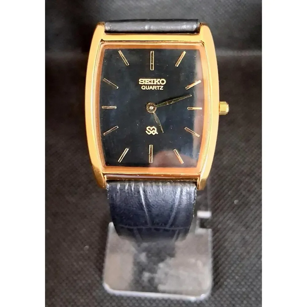 Men's Vintage Seiko Barrel/Tonneau Leather Tank RARE